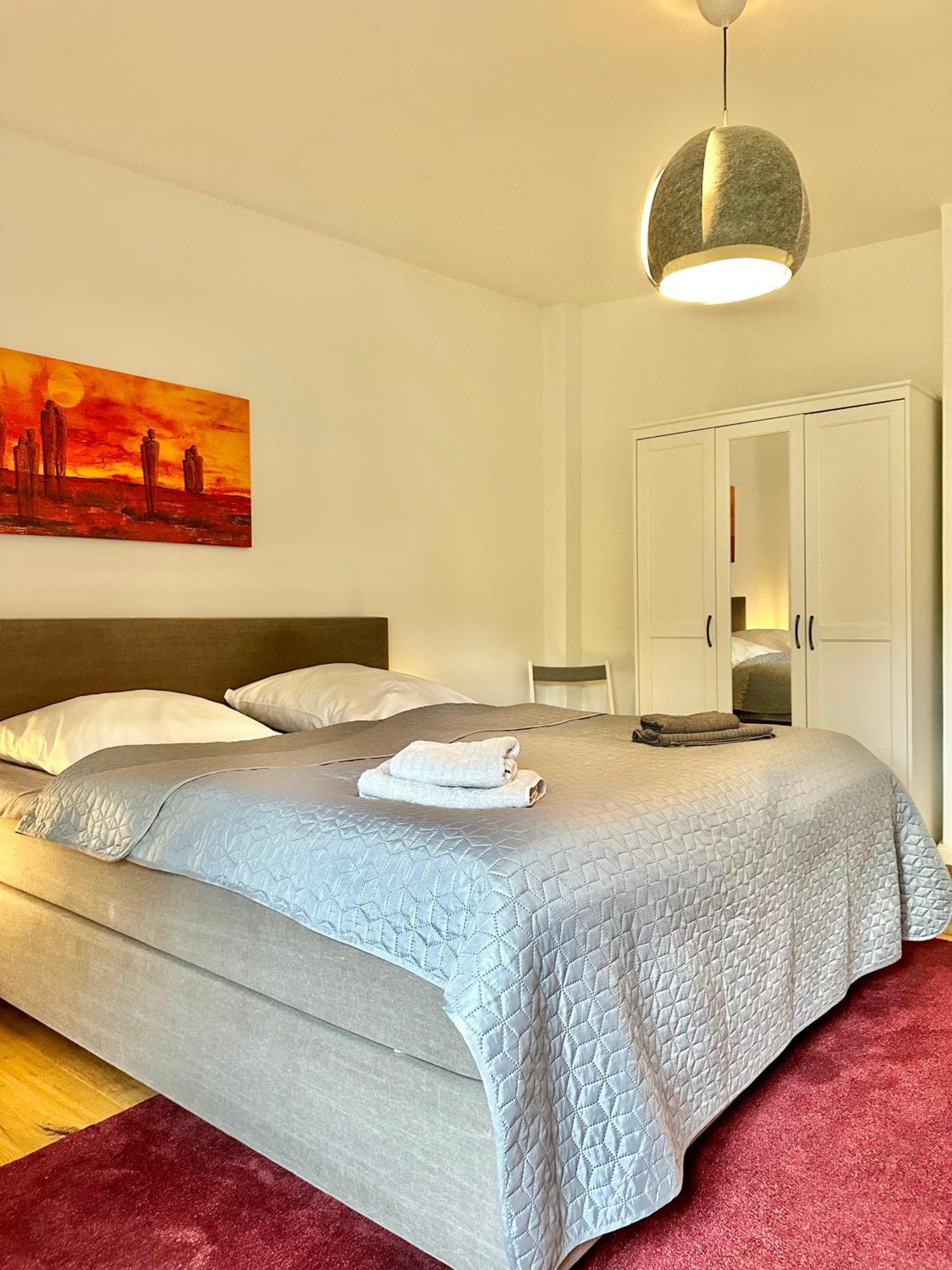 Modernes City-Apartment Mit Blick In Den Park Und 2 Baeder H9 Oldenburg Ngoại thất bức ảnh