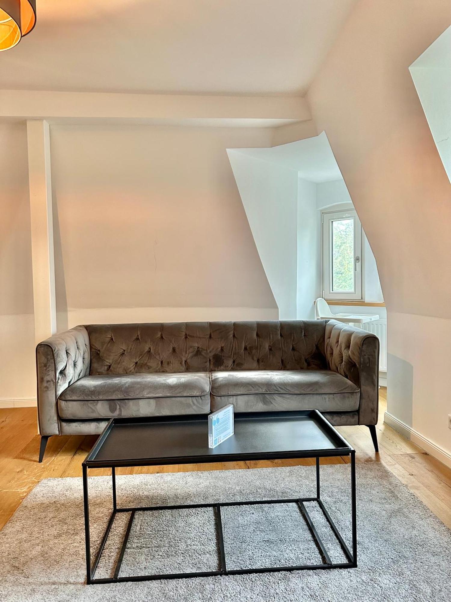 Modernes City-Apartment Mit Blick In Den Park Und 2 Baeder H9 Oldenburg Ngoại thất bức ảnh