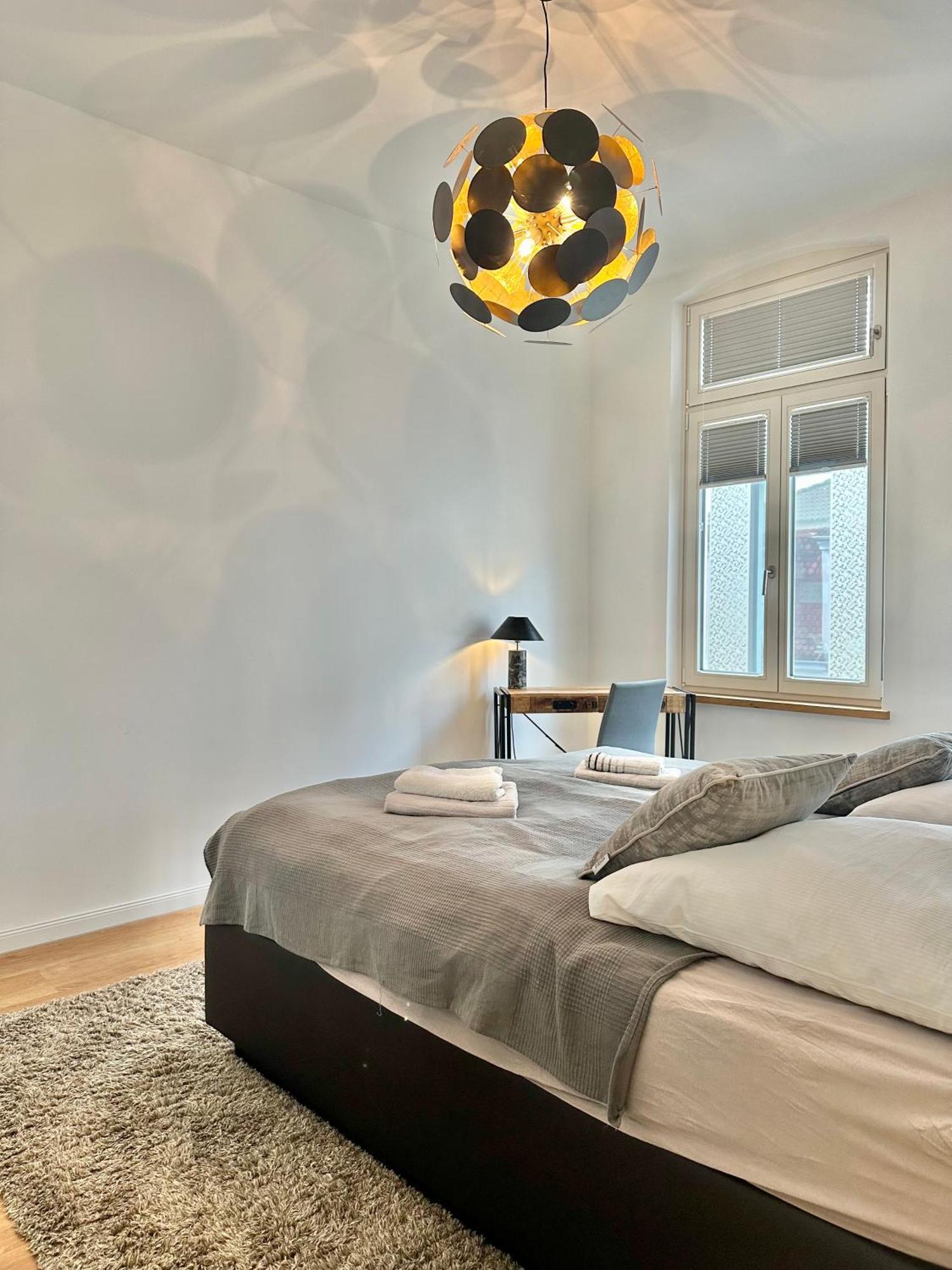 Modernes City-Apartment Mit Blick In Den Park Und 2 Baeder H9 Oldenburg Ngoại thất bức ảnh