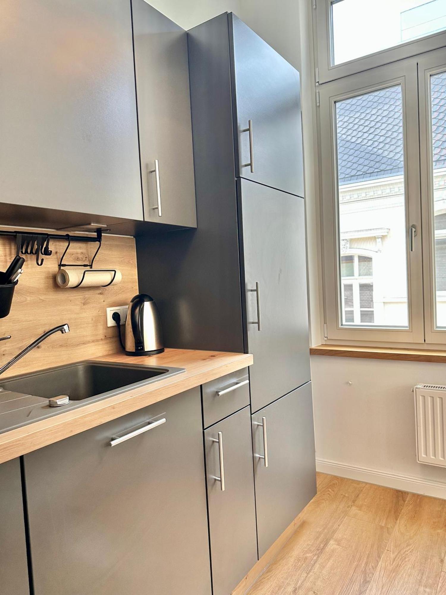 Modernes City-Apartment Mit Blick In Den Park Und 2 Baeder H9 Oldenburg Ngoại thất bức ảnh