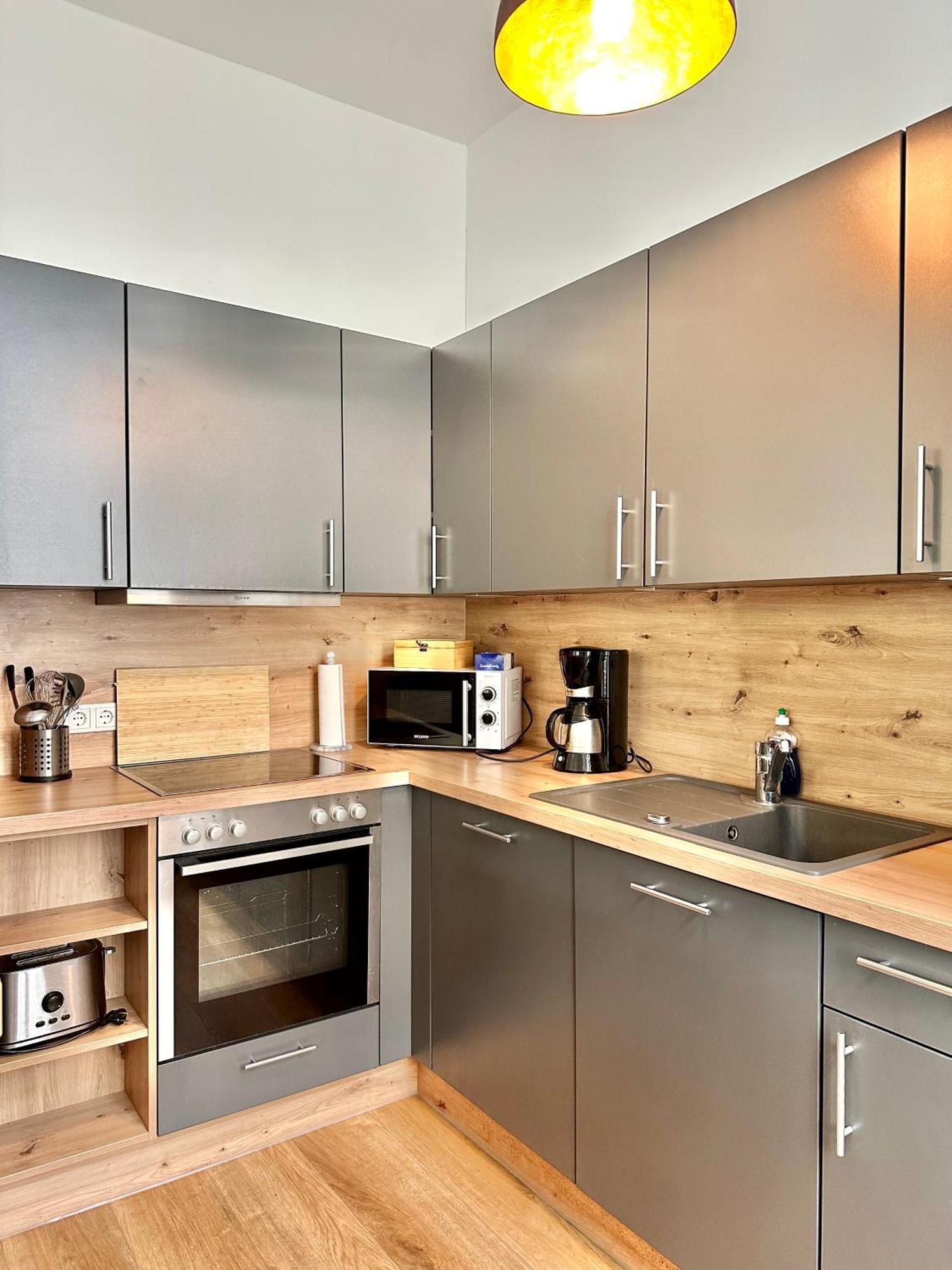 Modernes City-Apartment Mit Blick In Den Park Und 2 Baeder H9 Oldenburg Ngoại thất bức ảnh