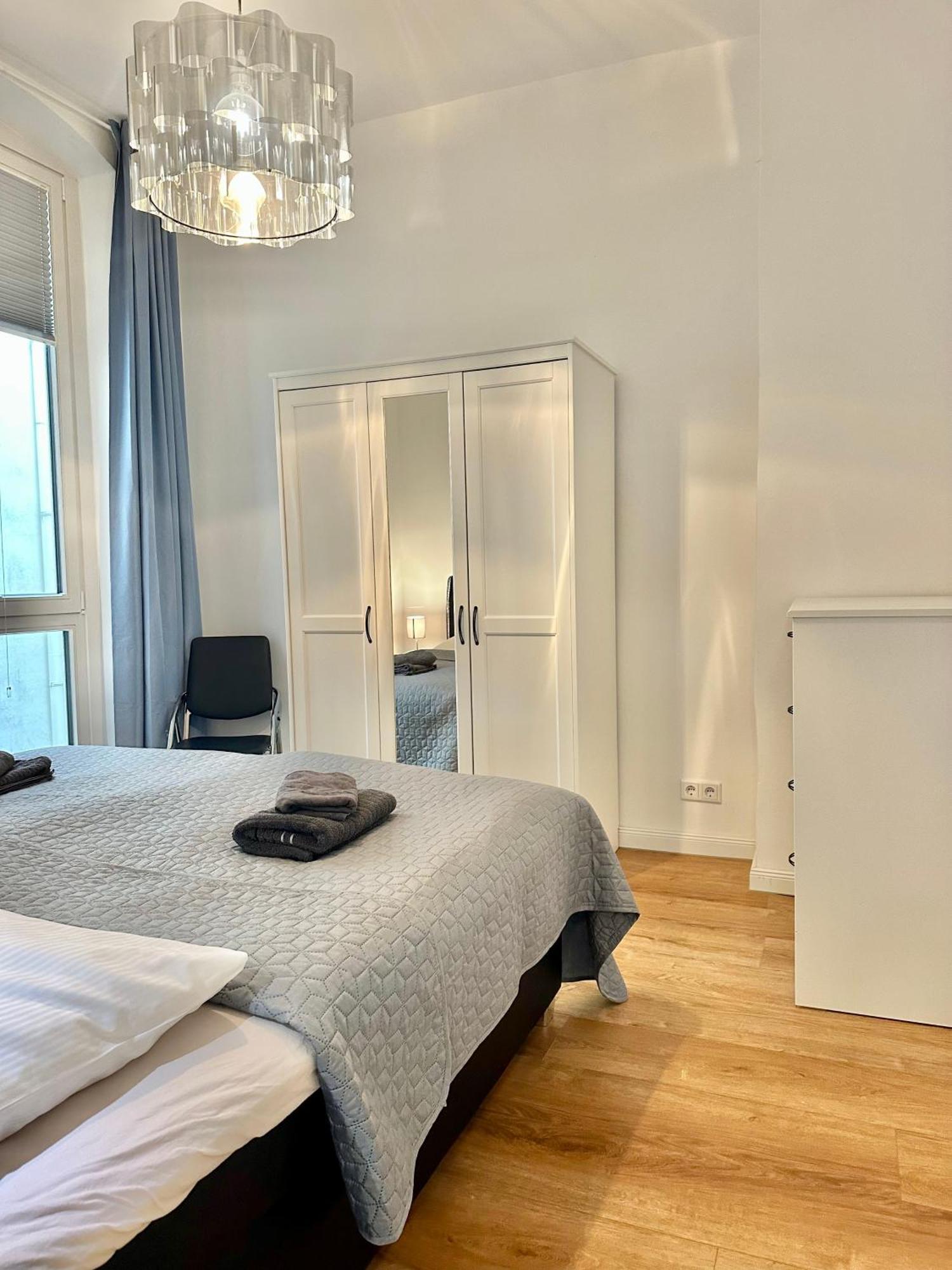 Modernes City-Apartment Mit Blick In Den Park Und 2 Baeder H9 Oldenburg Ngoại thất bức ảnh