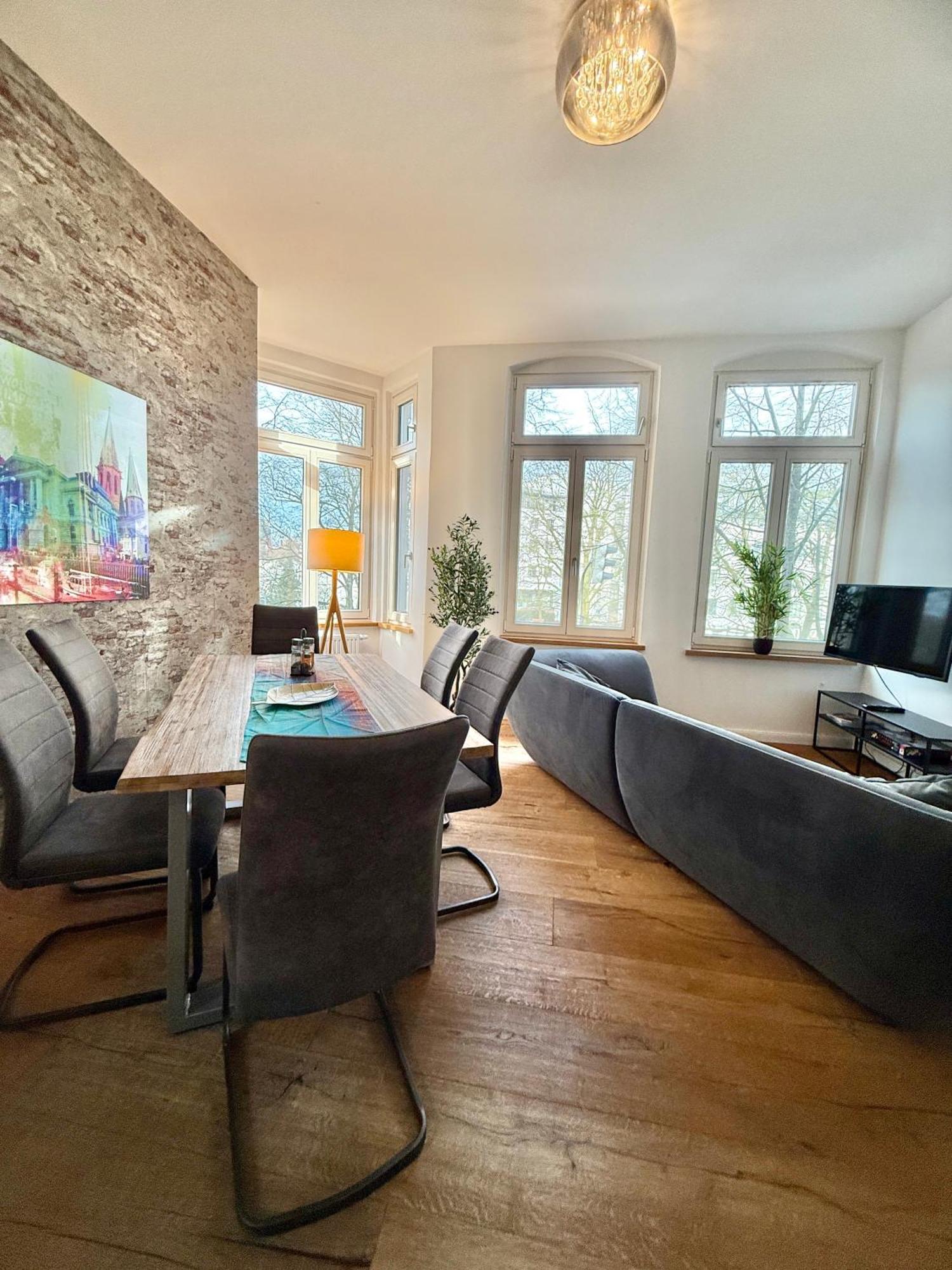 Modernes City-Apartment Mit Blick In Den Park Und 2 Baeder H9 Oldenburg Ngoại thất bức ảnh