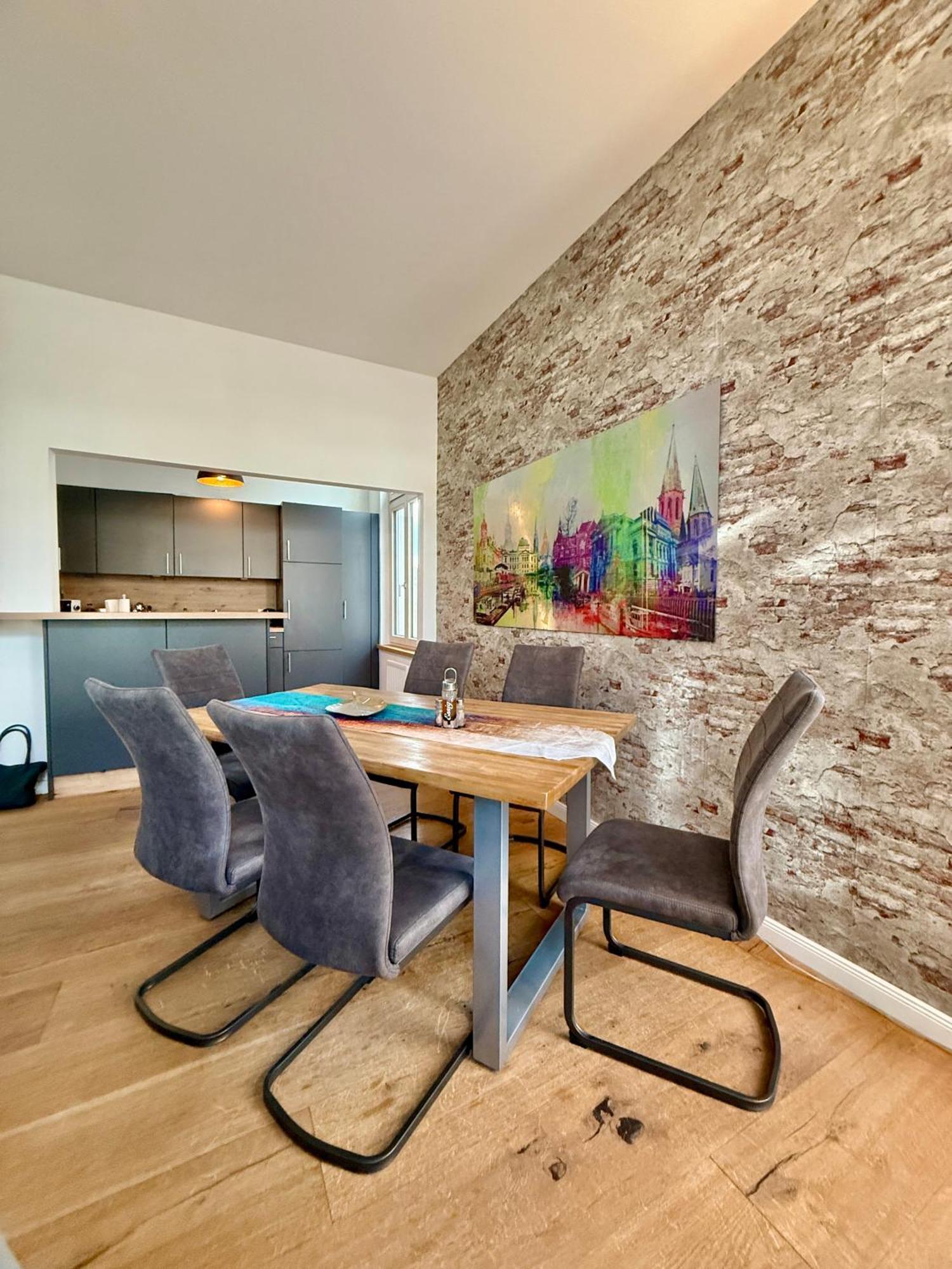 Modernes City-Apartment Mit Blick In Den Park Und 2 Baeder H9 Oldenburg Ngoại thất bức ảnh
